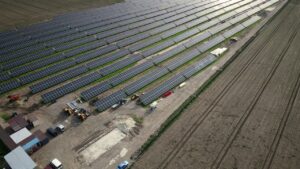 EPC-підрядник SPP Development Ukraine виконує будівельні роботи на сонячній електростанції в Київській області.